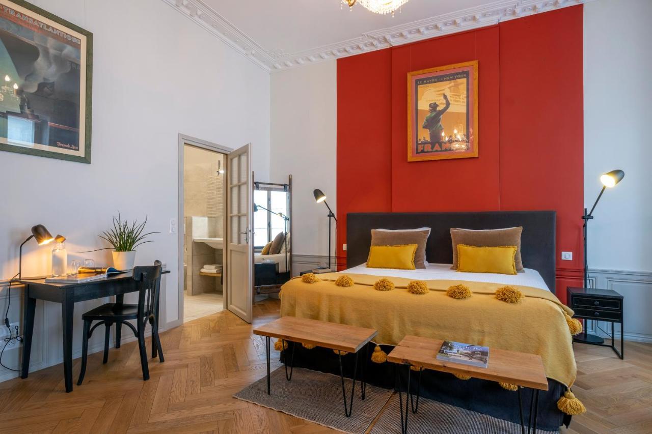 Escale Rochelaise, Gite Urbain Avec Spa Bain Nordique Et Sauna Tonneau La Rochelle  Eksteriør billede