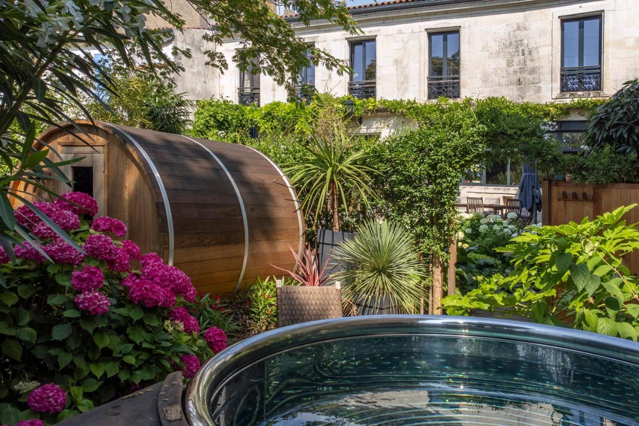 Escale Rochelaise, Gite Urbain Avec Spa Bain Nordique Et Sauna Tonneau La Rochelle  Eksteriør billede